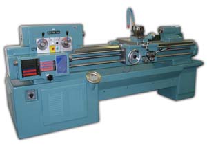 Загальний вигляд токарно-гвинторізного верстата SV18RA